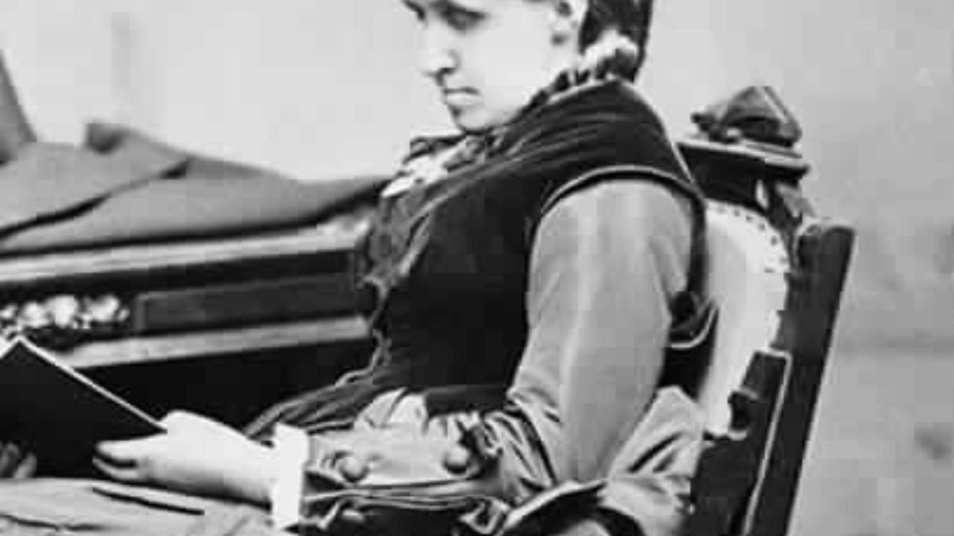 Louisa May Alcott. Era vegetariana, encontró un hombre adentro de un horno y nunca quiso escribir Mujercitas