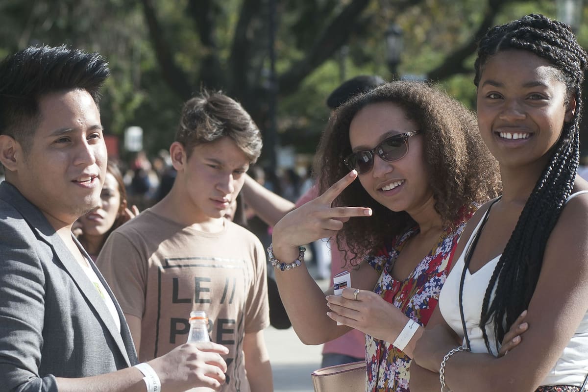 Con una gran fiesta multicultural, la Ciudad recibió a los jóvenes extranjeros que vienen a estudiar al país