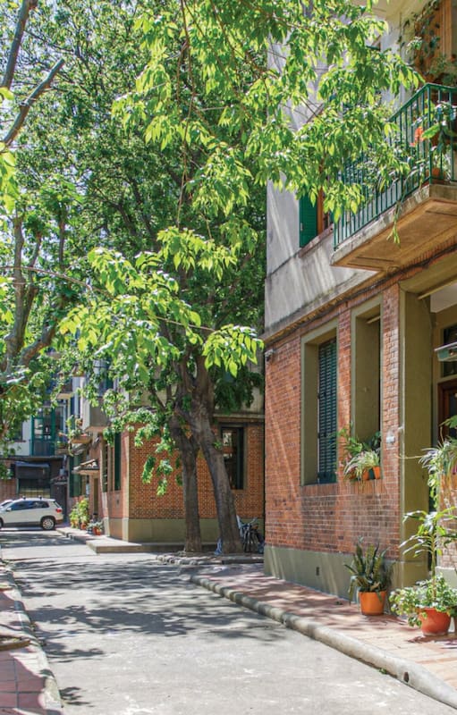 95 años de un barrio emblemático. El conjunto de viviendas que tiene lista de espera para comprar departamentos
