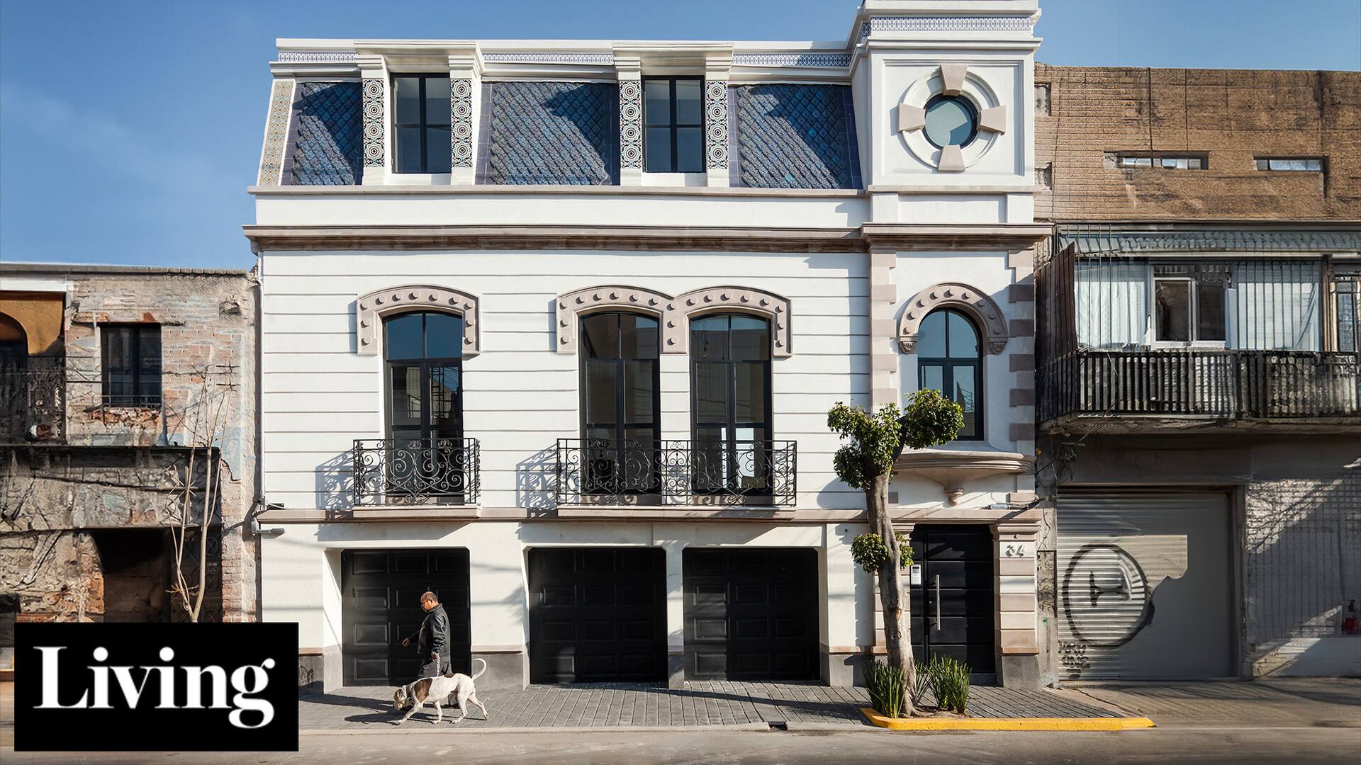 Una casona al borde de la demolición que renació como un complejo de vanguardia