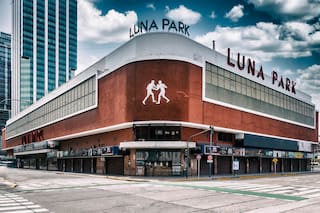 La belleza ecléctica del mítico Luna Park
