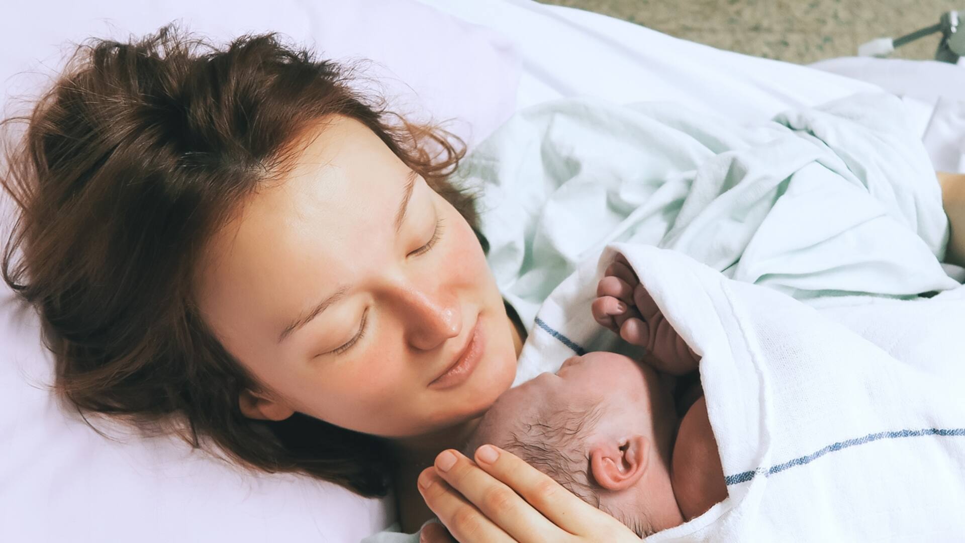 Parir junto a una doula: cómo trabajan y cuánto cuesta contratarlas