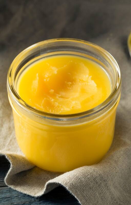 Qué es el ghee, la manteca "saludable", y cómo se hace