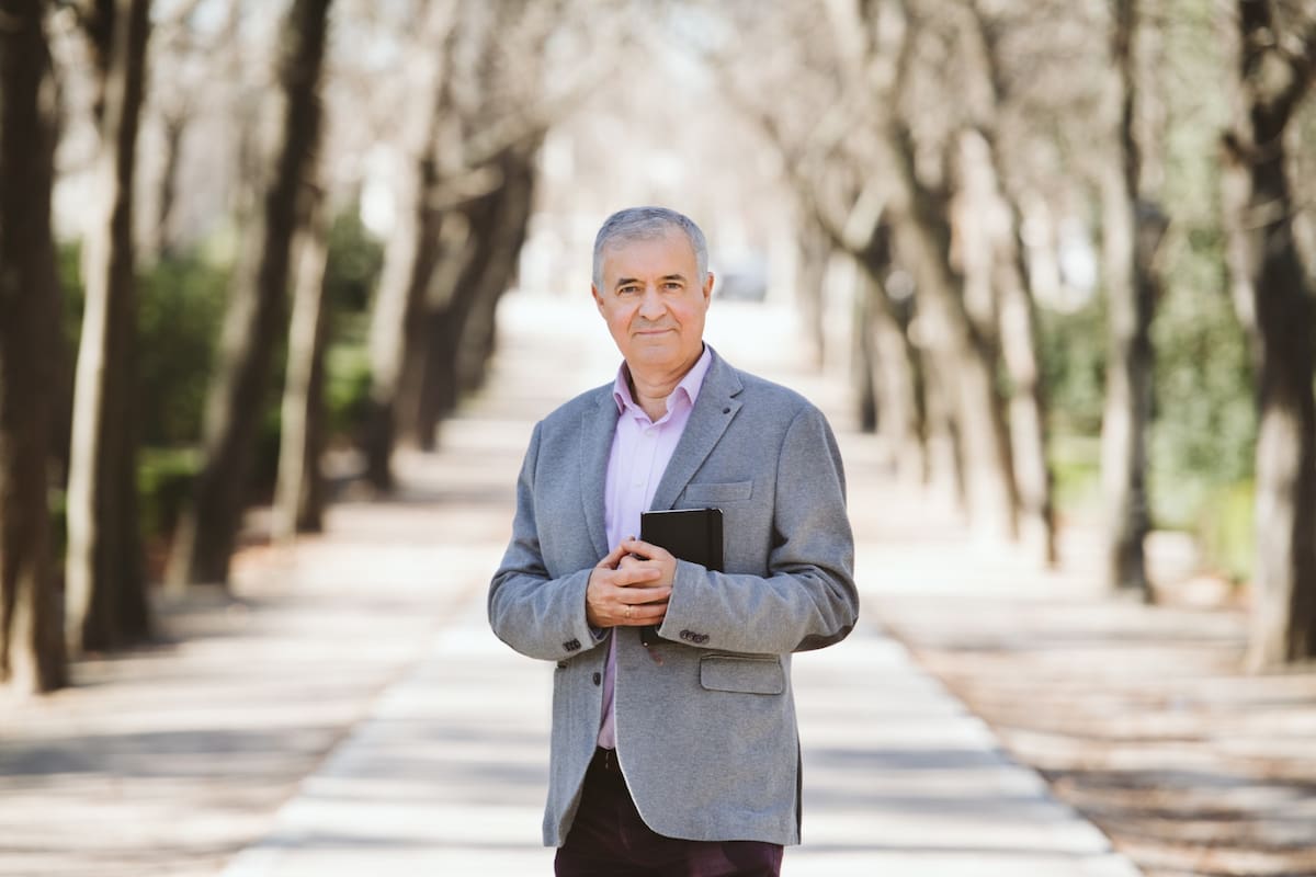 Por qué somatizamos y cómo evitarlo. El Dr. García Campayo lo explica: “Somos la sociedad más estresada de la historia”