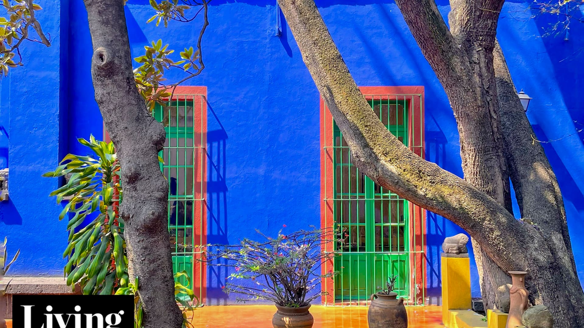 Mirá cómo es la casa de Frida Kahlo en Coyoacán, que inspiró algunas de sus más grandes obras.