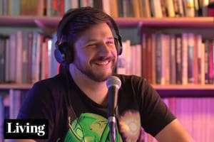 Quién es el arquitecto streamer que debate en las redes ante más de 300 mil seguidores