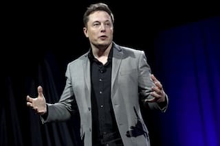 Tenemos que hacer algo con Elon Musk