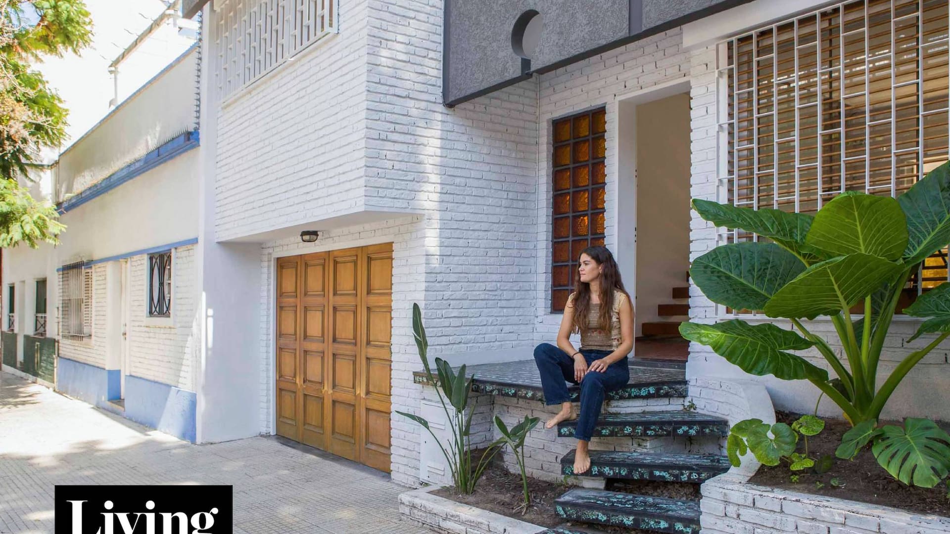 Perfecta para ella sola, compró una casa que había sido dividida en dos por su dueño anterior