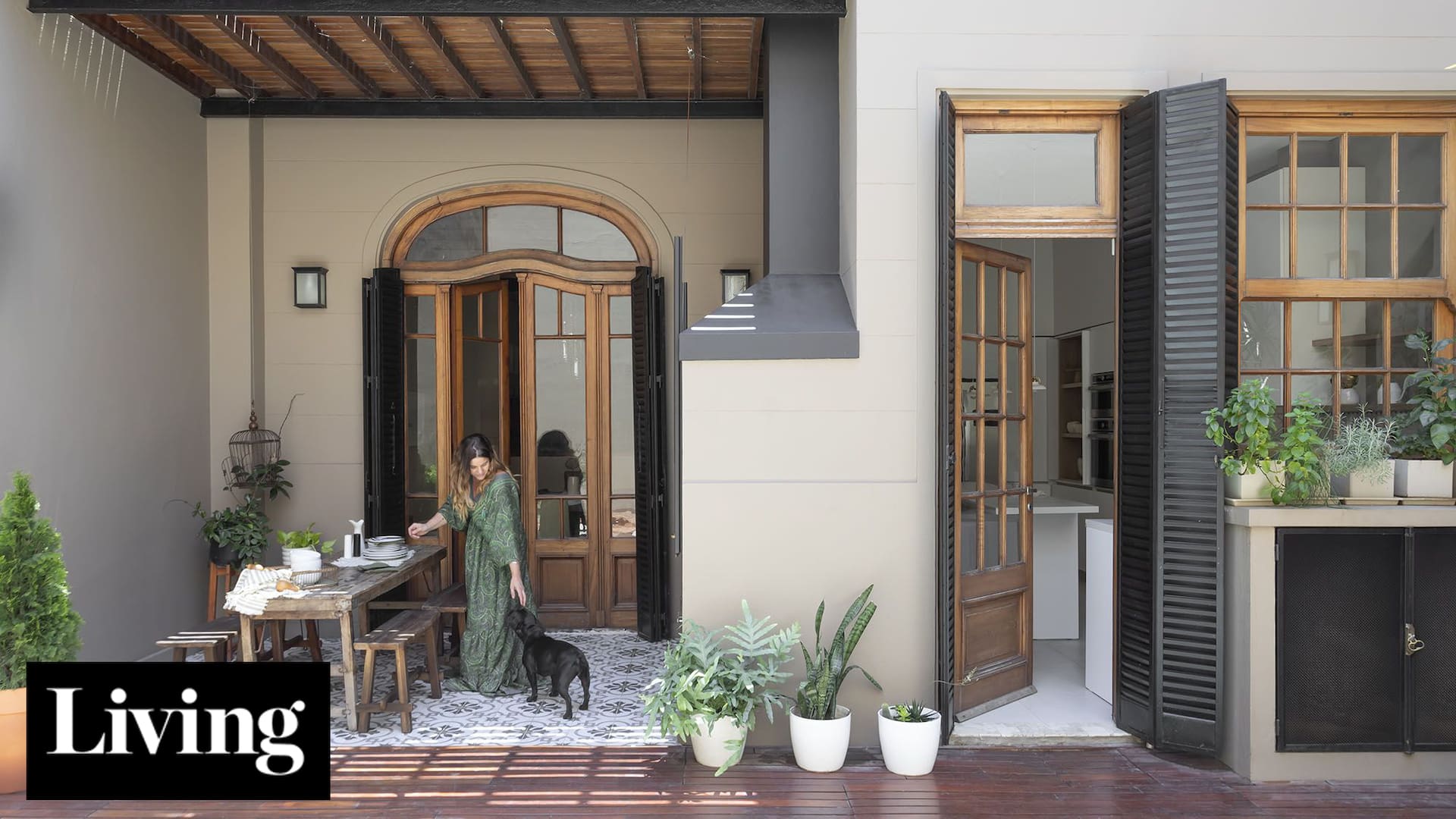 Reforma calculada e interiorismo a nuevo en la casa de época de una emprendedora deco