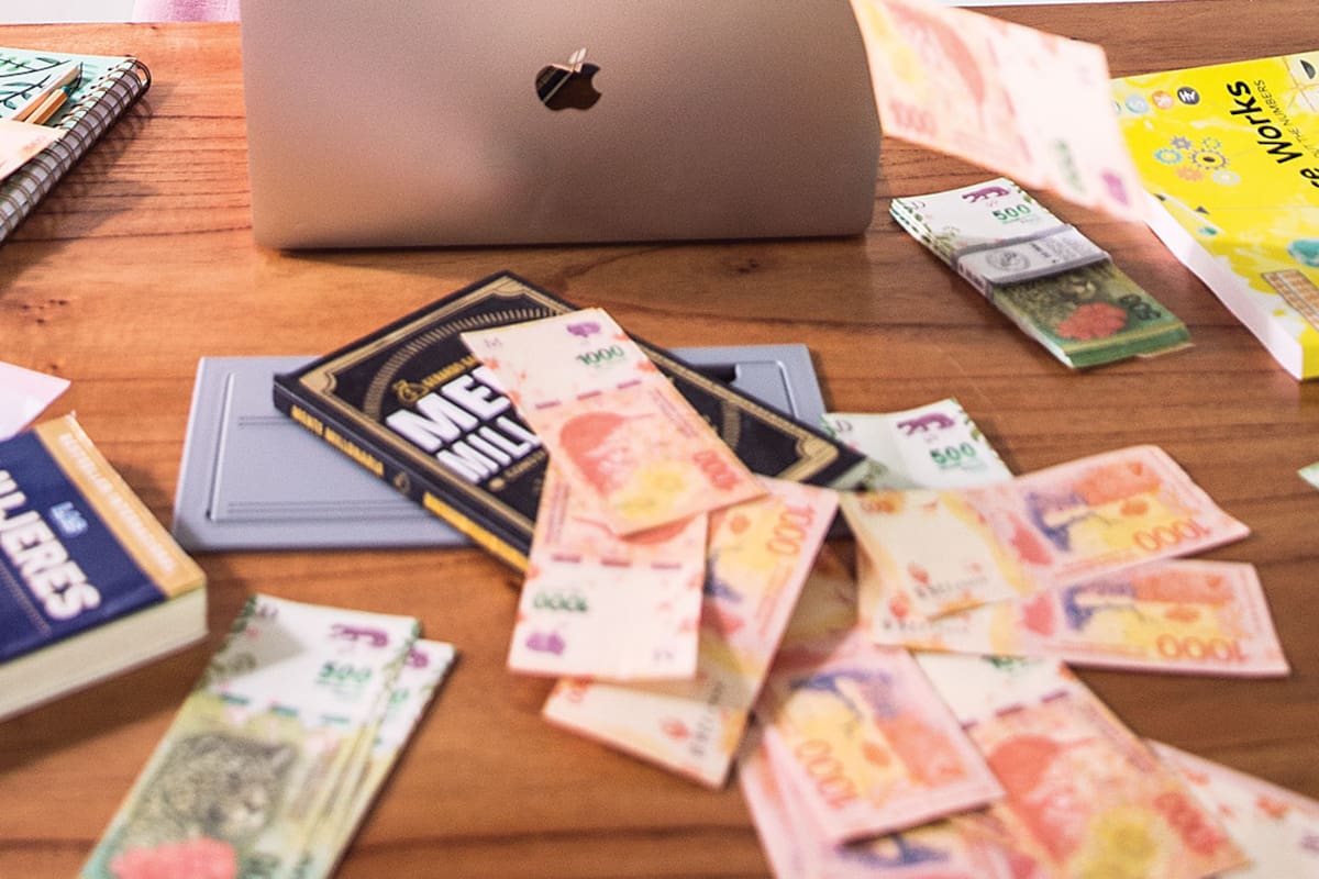 Brokers en las redes. Quiénes son los que asesoran sobre finanzas y ahorros para todo público