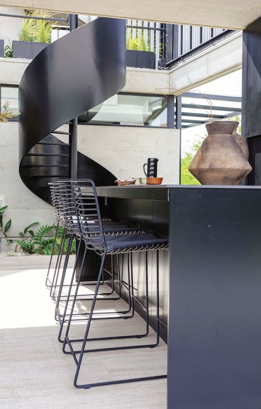 Escalera Estudio PET