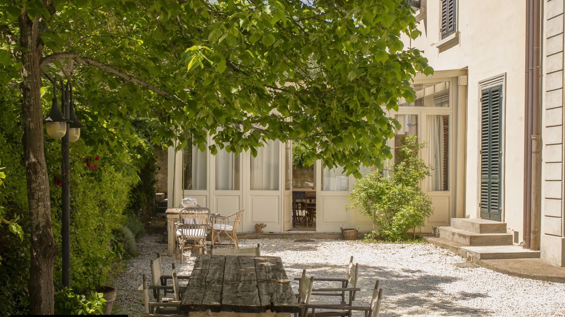 Reformaron su histórica casa familiar en la Toscana para convertirla en esta posada encantadora