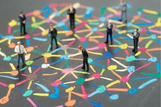 Sin Facebook: cinco iniciativas para crear redes sociales descentralizadas