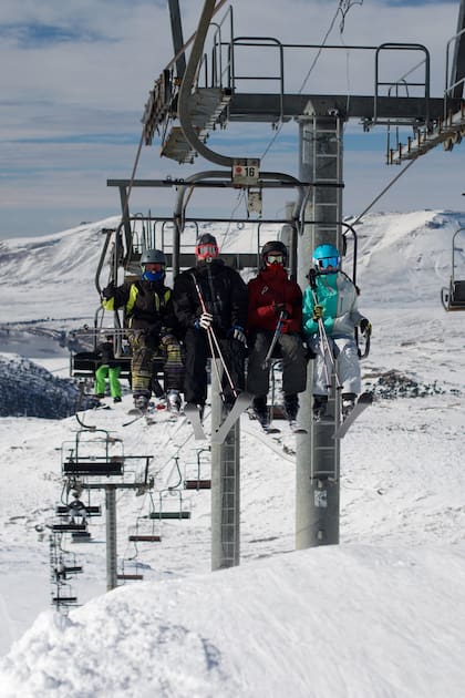 Caviahue: el resort ideal para aprender a esquiar en familia