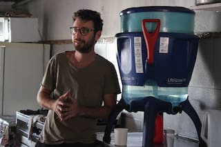 Es médico y gracias a su proyecto 3.000 familias tienen agua potable