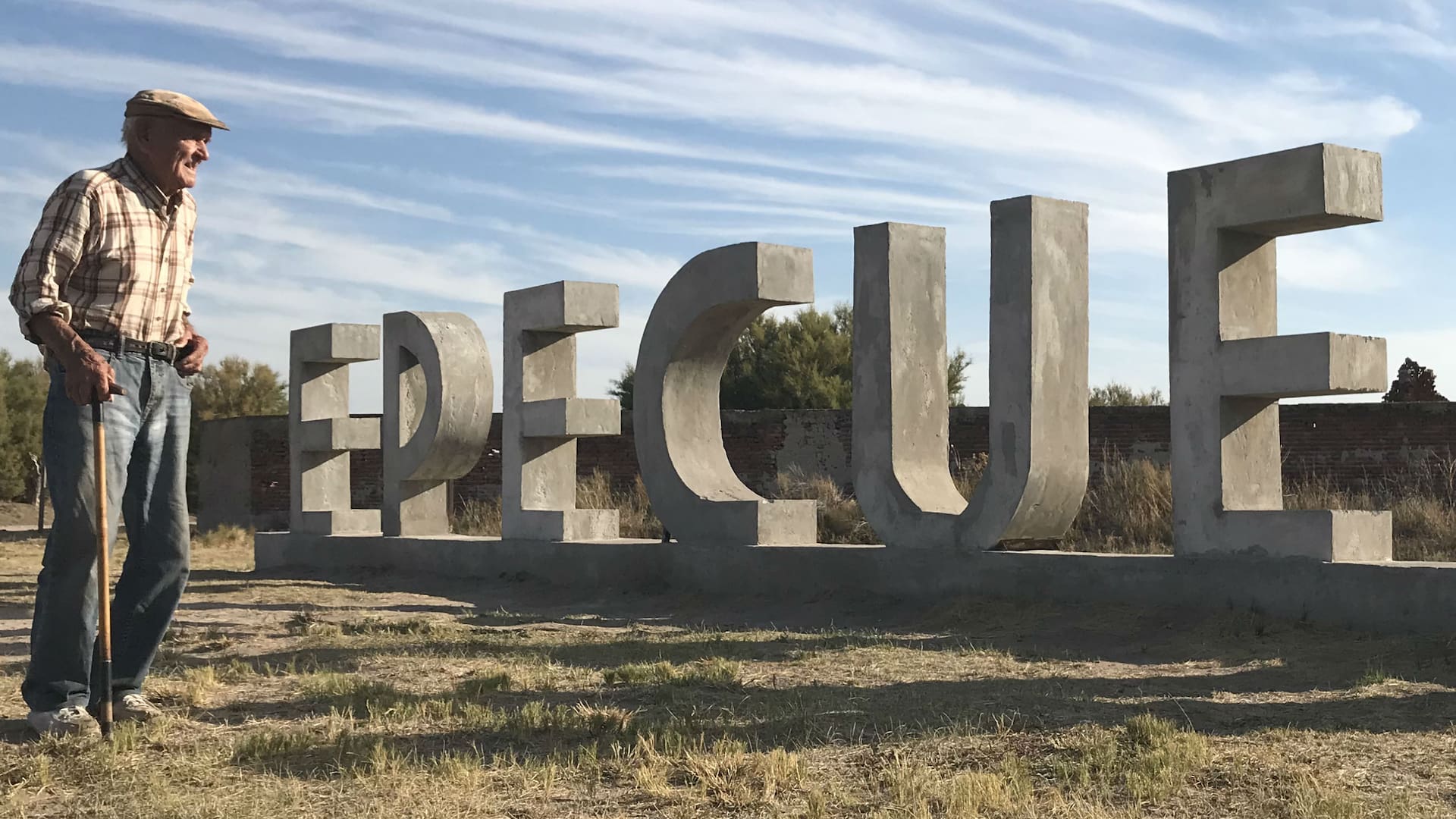 Pablo Novak, el hombre de 88 años que custodia las ruinas de Villa Epecuén
