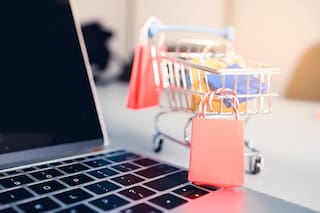 Descuentos y envíos gratuitos. La reinvención de la moda en tiempos coronavirus