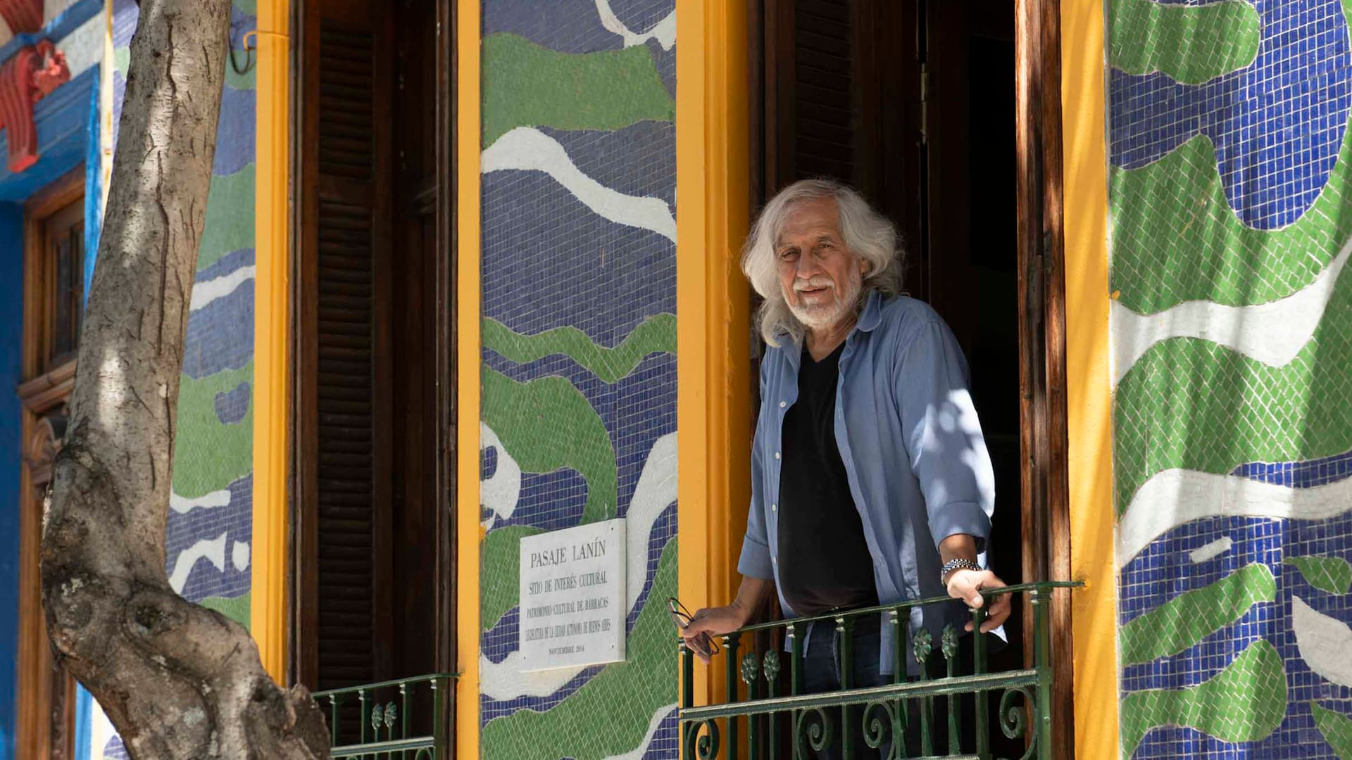 Marcada por el arte, su casa terminó transformando el Pasaje Lanín