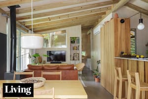 La casa estilo japandi de la artista Eugenia Mendoza en Dique Luján