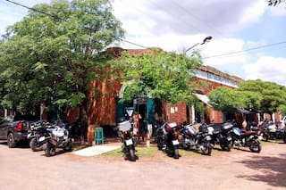 El restaurante de pueblo en una esquina de 1885 que se volvió un imán de turistas
