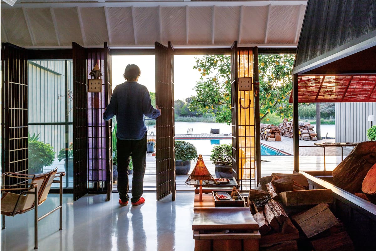 Puertas adentro: Eugenio Aguirre nos muestra su casa, extensión de su filosofía de diseño y de vida