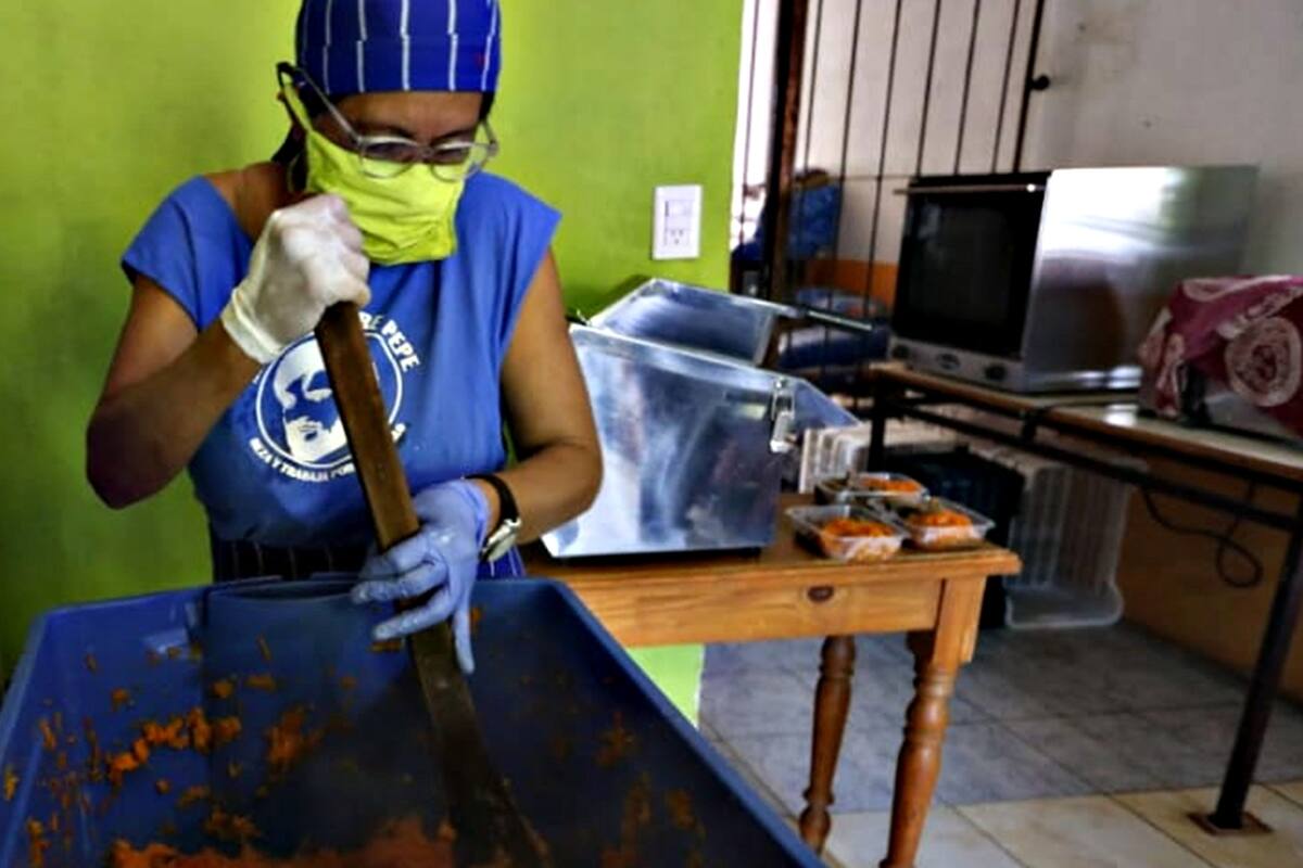Villa 21-24: Pánico, falta de agua y largas filas en comedores