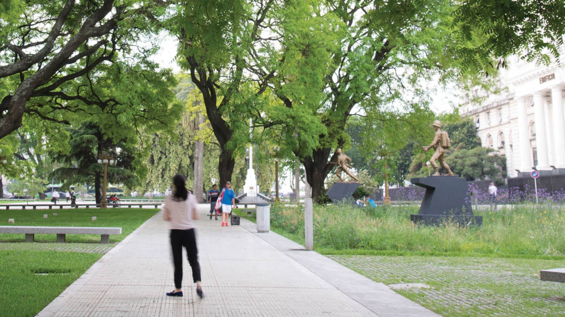 La ciudad de los 15 minutos: el beneficio de tenerlo todo cerca y llegar a pie o en bicicleta