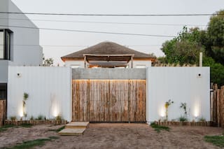 Una casa rústica y contemporánea cerca de la playa