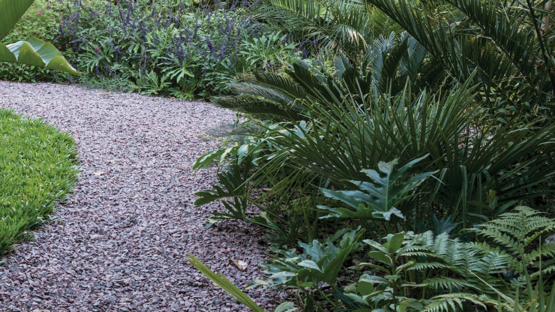 Solados: qué tenés que saber si vas a hacer senderos en el jardín