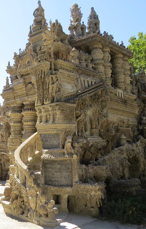 Cheval. La historia del cartero que levantó una piedra y construyó un palacio