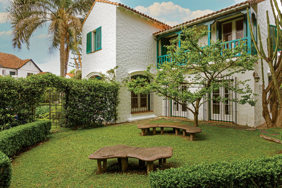 En San Isidro: Recorremos una casa histórica, donde una galería de arte tiene una singular sala subterránea