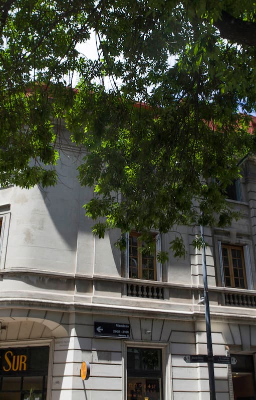 Visitamos a tres vecinas en un edificio patrimonial de Barrancas de Belgrano