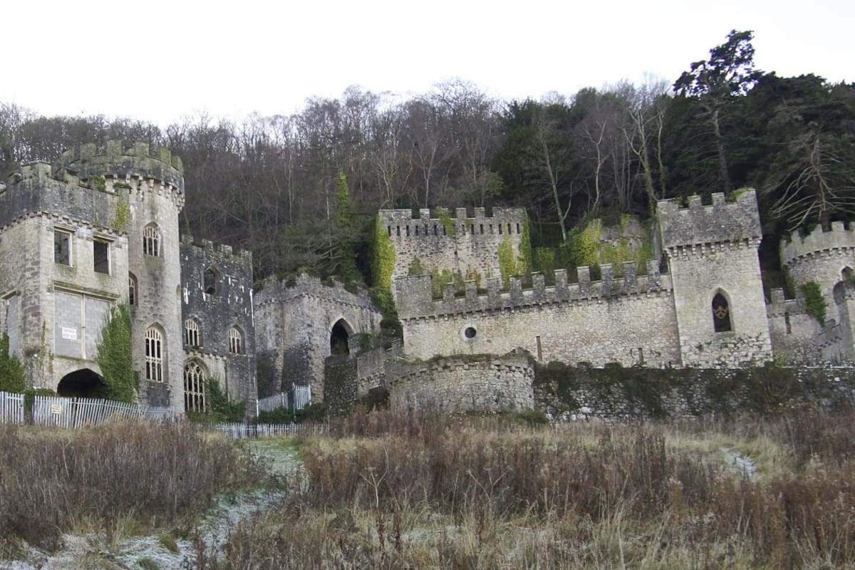 Salvó de las ruinas un castillo antiguo del que se enamoró cuando era niño