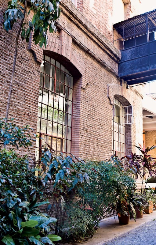 En Villa Crespo. La vida de un diseñador francés en el primer edificio reciclado para lofts de Buenos Aires