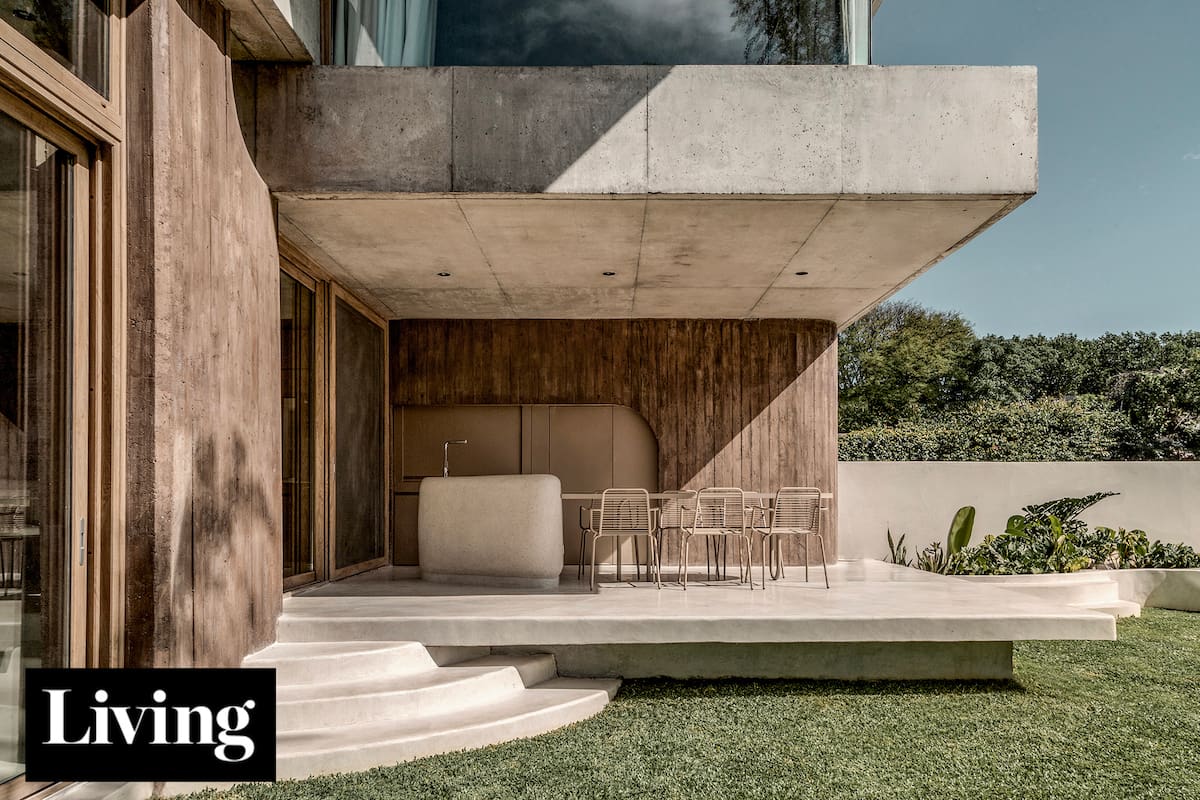 Diseño orgánico: una casa que evoca un bosque en Martínez