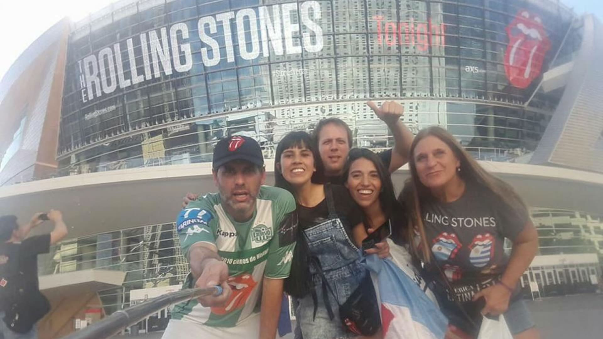 Locos por el rock: lo que hacen los fans para viajar a ver a su banda preferida