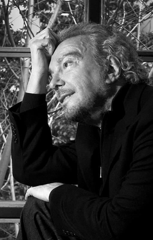 Alfredo Alcón: “Hacer teatro es atreverse a amar como Romeo y a codiciar como Ricardo III”