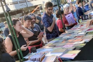 En calles, bares y centros culturales: fin de semana de ferias en Abasto y Boedo