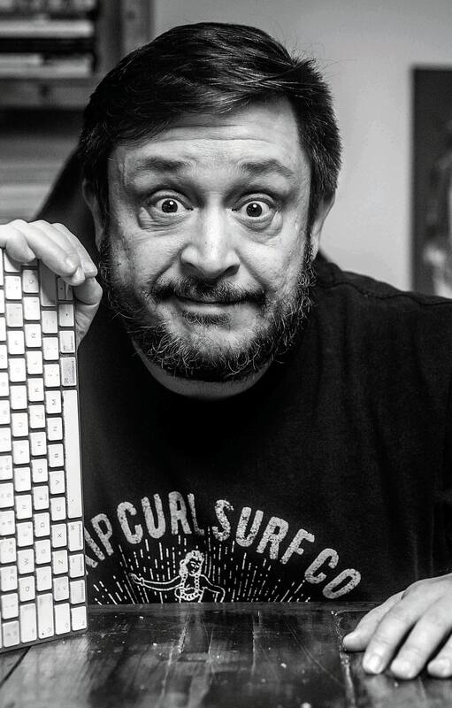 Hernán Casciari: "El tiempo que ya no pierdo en aviones lo capitalicé en sacar libros"