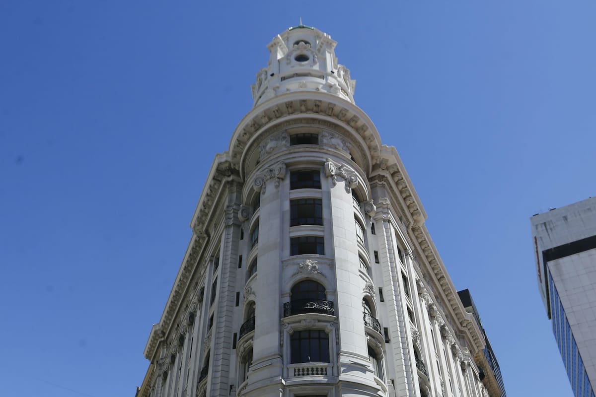 Restauraron el edificio del ex Banco Argentino Uruguayo, una joya de Diagonal Norte