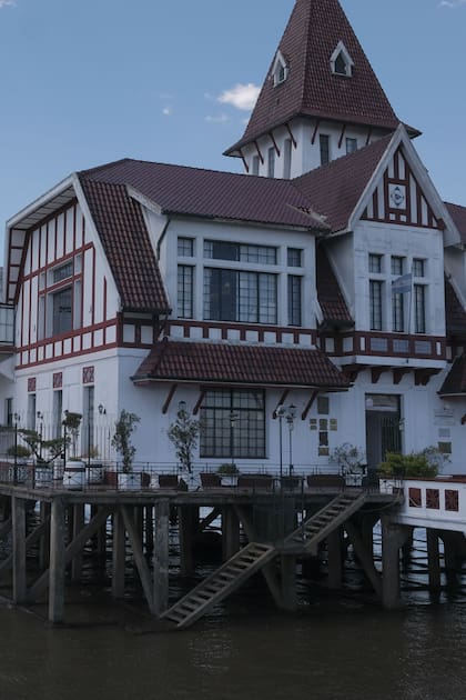Club de Pescadores: la historia del castillo belga donde se puede comer al lado del río