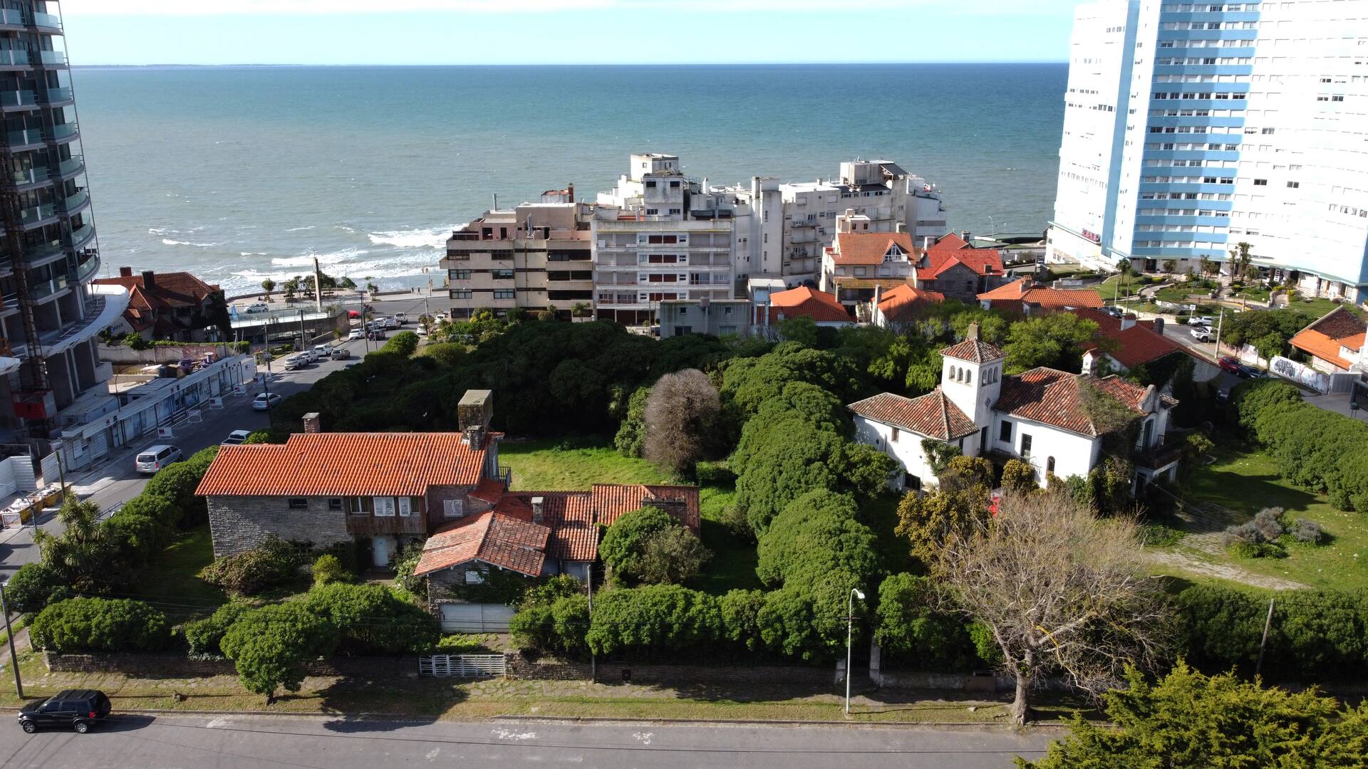 Polémica en Mar del Plata: en medio de chalets históricos, construirán una torre de 120 metros