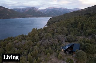 Los secretos constructivos de una casa sustentable en la aldea patagónica que todos quieren visitar