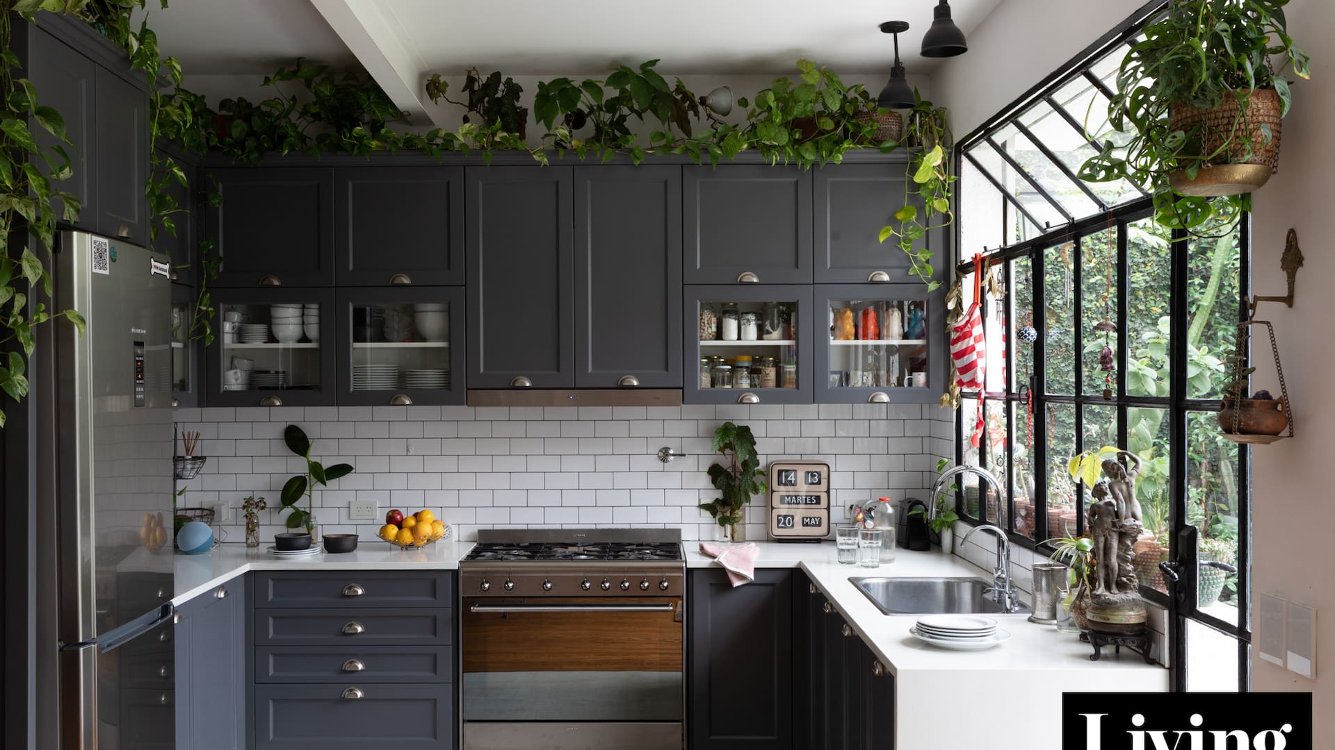 Del blanco al negro: la nueva tendencia que conquista las cocinas
