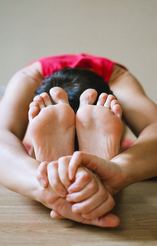 Cuarentena. 5 posturas de yoga que conviene hacer para renovar la energía