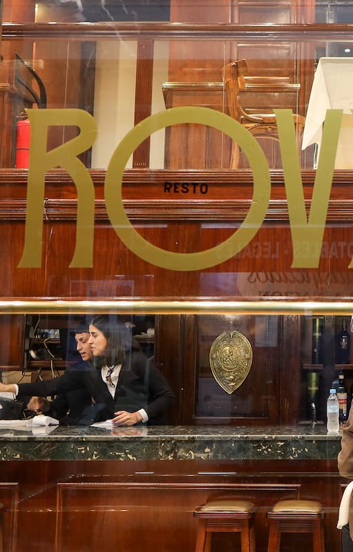 Vio crecer a Buenos Aires: la nueva vida del Pasaje Roverano, uno de los primeros edificios de Avenida de Mayo