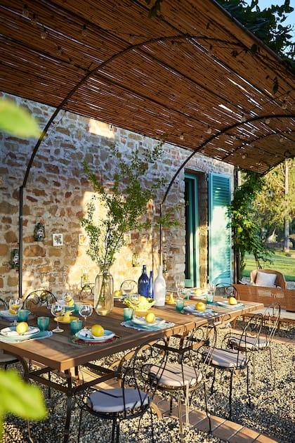 De película. Un estudio argentino nos cuenta cómo restauró esta espectacular casa de campo en la Toscana