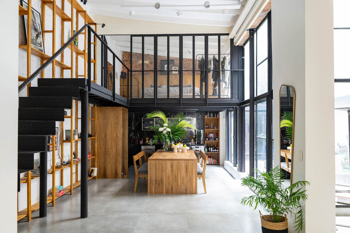 Un PH del siglo XIX se transformó en loft contemporáneo