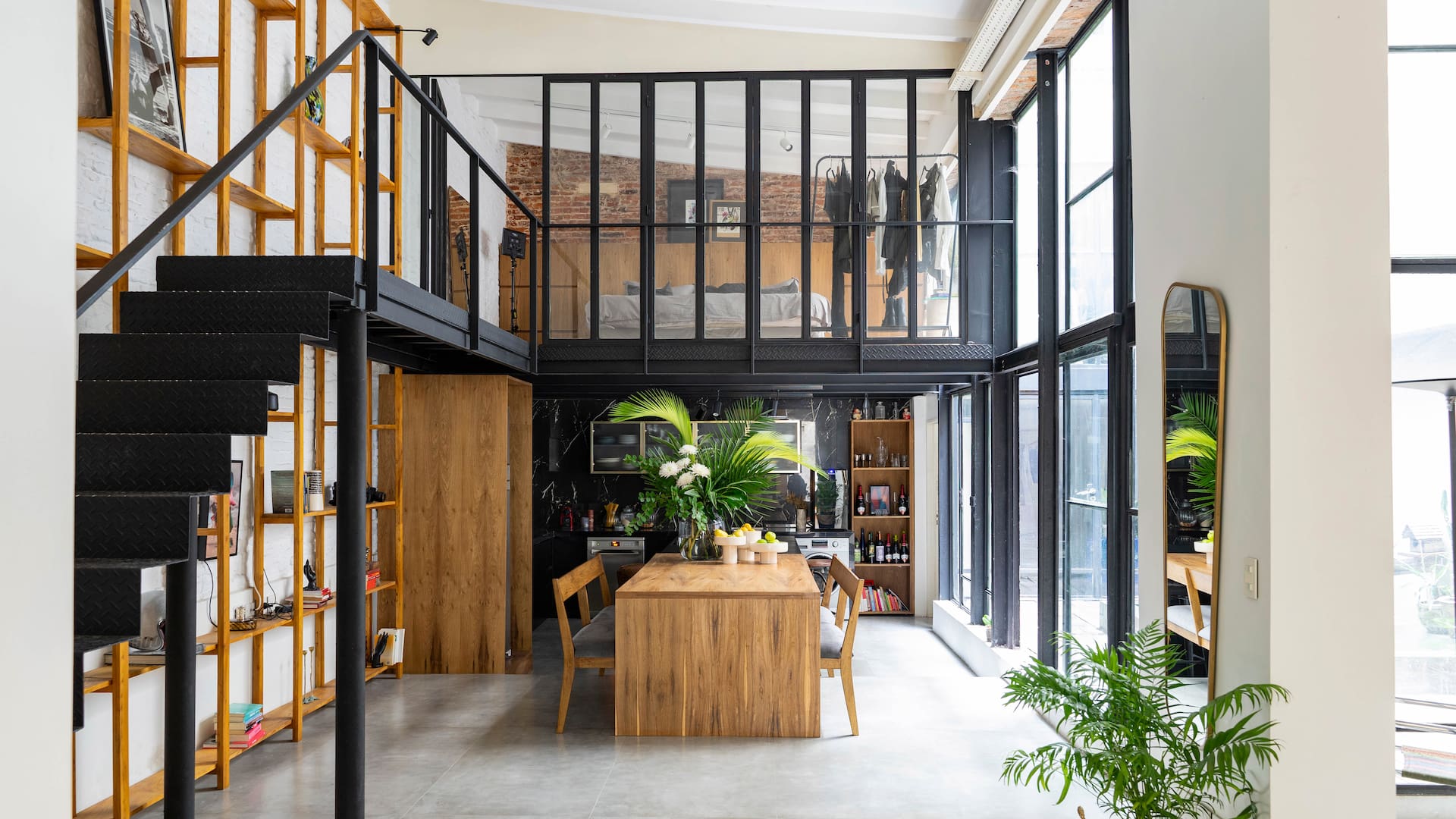Un PH del siglo XIX se transformó en loft contemporáneo