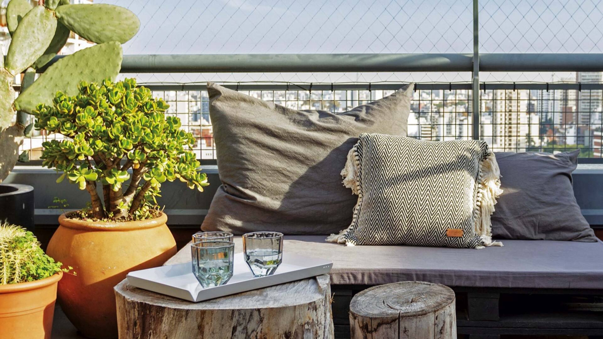Balcones y patios. Ideas deco para esos objetos de (cada vez más) deseo